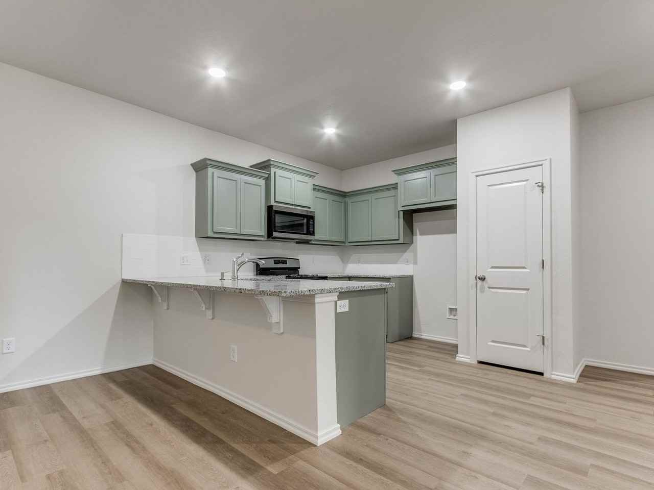 1543 Pavy Pkwy - Photo 7 of 45