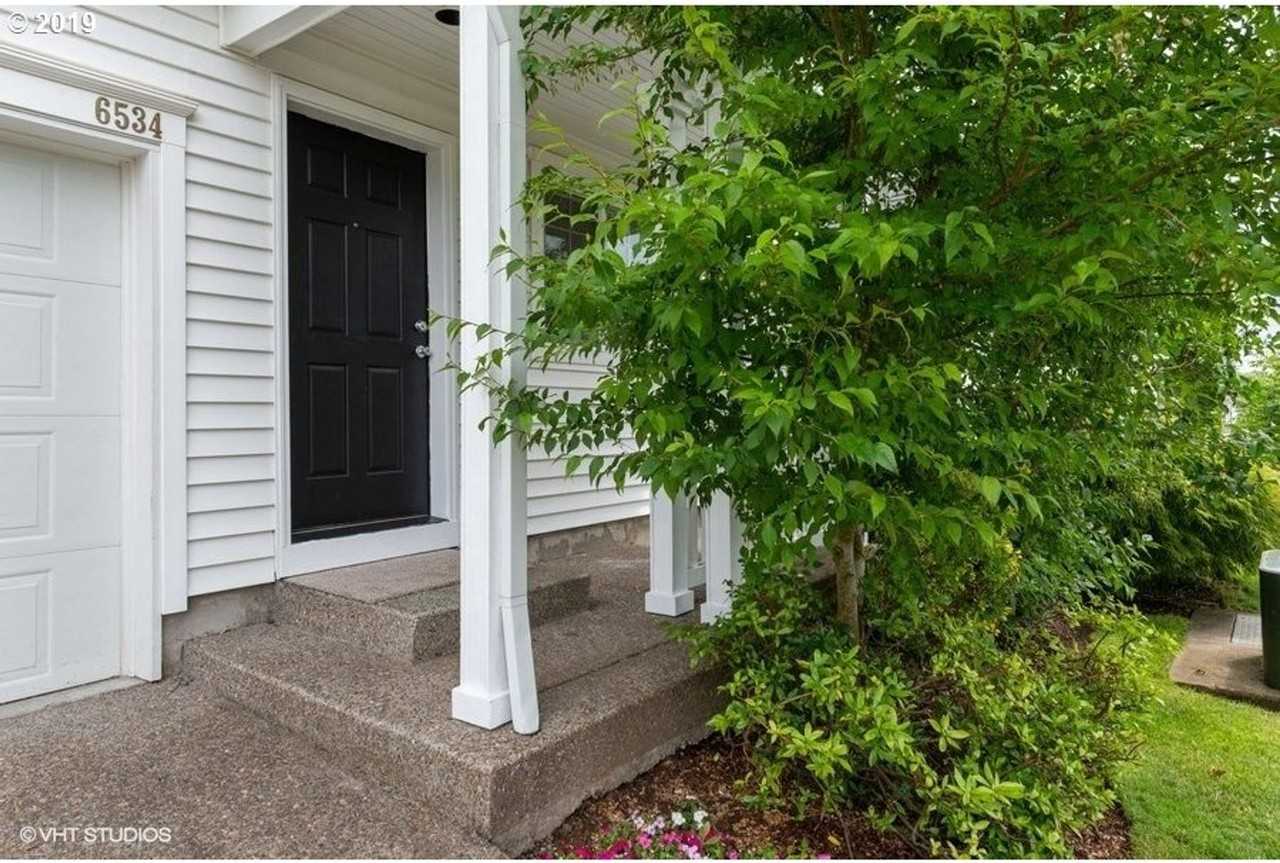 6534 Nw Connery Ter - Photo 2 of 17