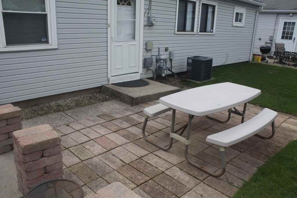 2112 W Howard Ave #2112 - Photo 3 of 50