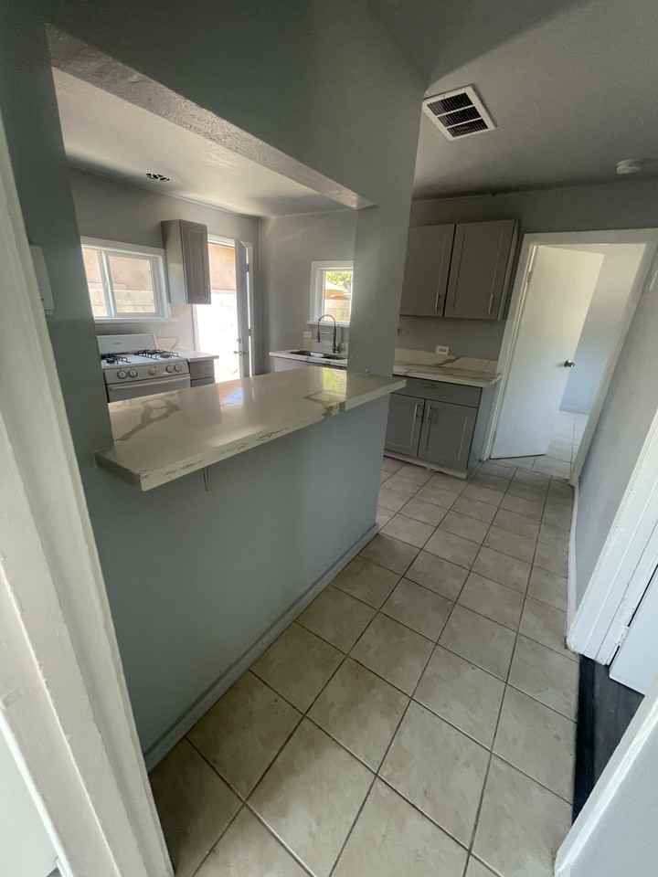 1110 Normandy Dr #1-2 - Photo 6 of 10