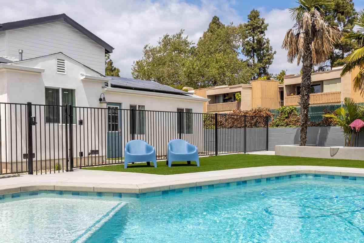 5855 Pawnee Dr #B - Photo 4 of 40