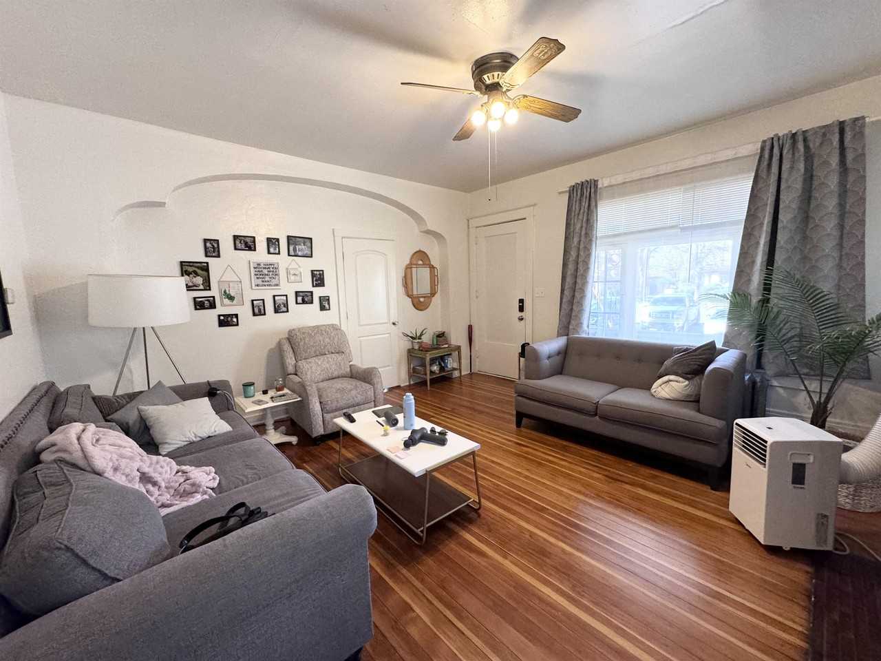 145 W 200 S #MAIN - Photo 3 of 13
