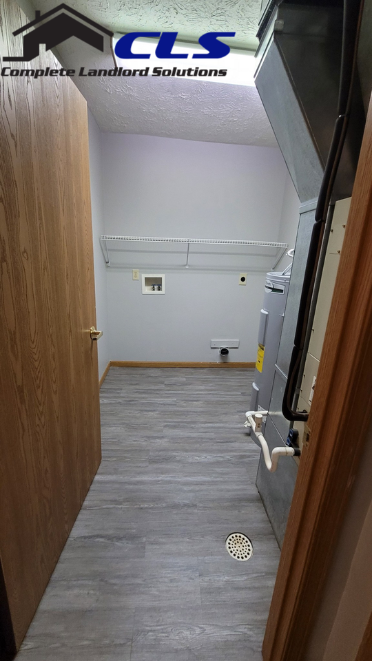 554 College Ave - Photo 3 of 9