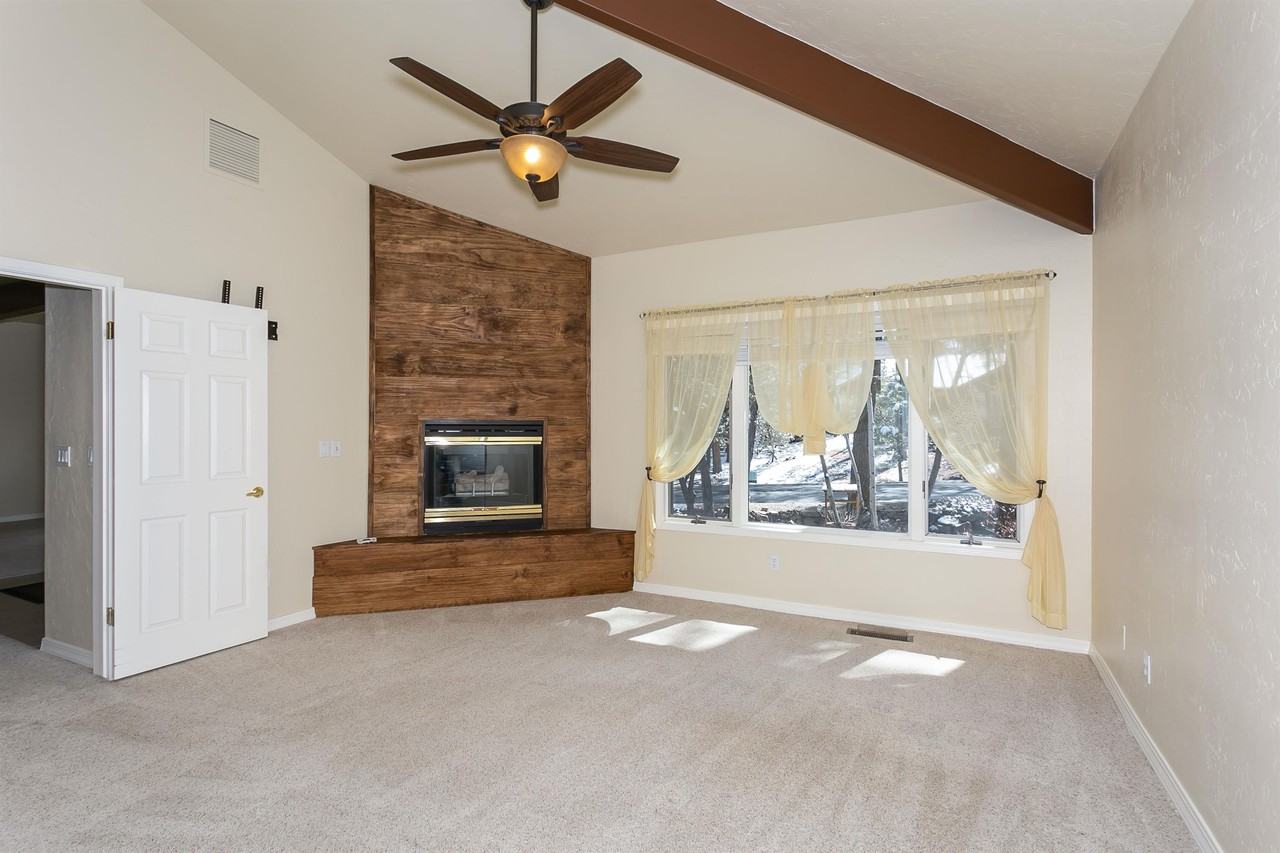 1710 Valley Ranch Cir #1 - Photo 3 of 21