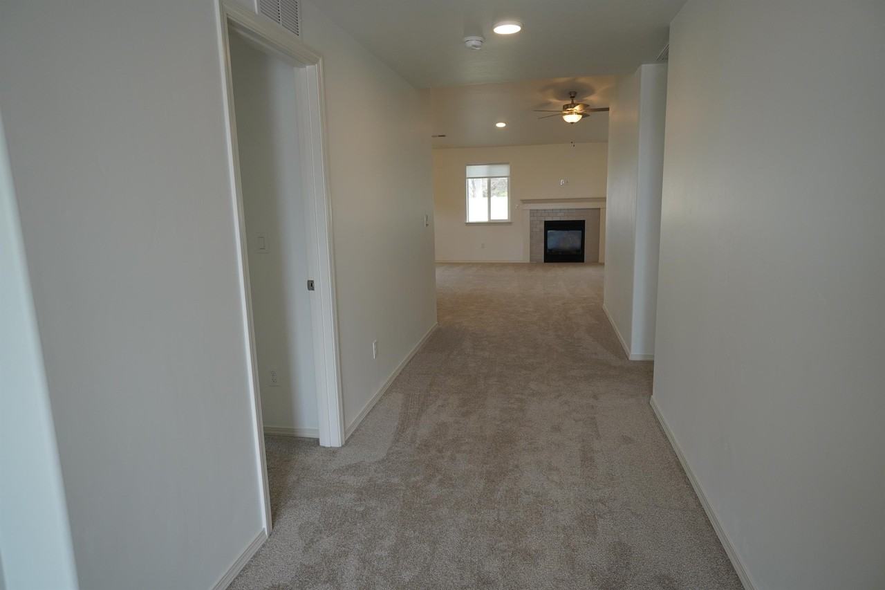 1402 Hayhook St #1 - Photo 5 of 46