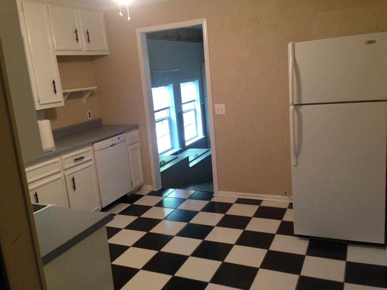 512 Layne St #512 - Photo 6 of 17