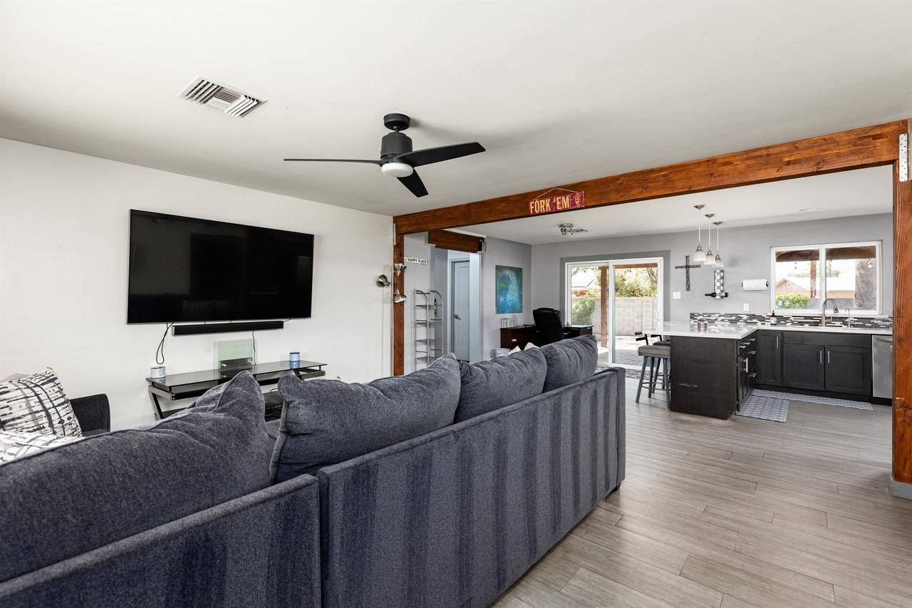 1624 South Parkside Drive #1 - Photo 4 of 38