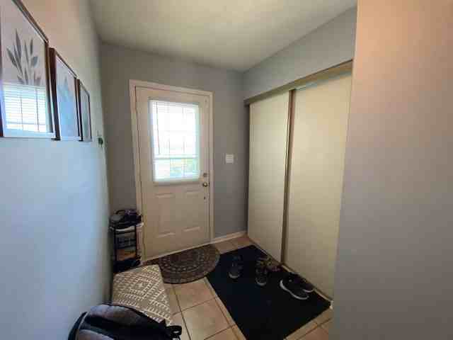 896 Littlestone Cres #1 - Photo 2 of 28