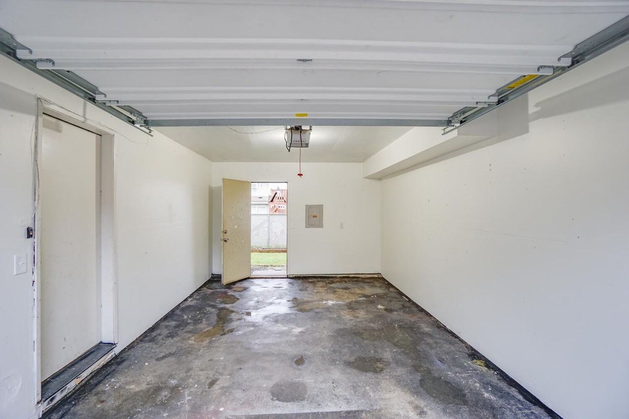 Park Crest Townhomes - Photo 4 of 31