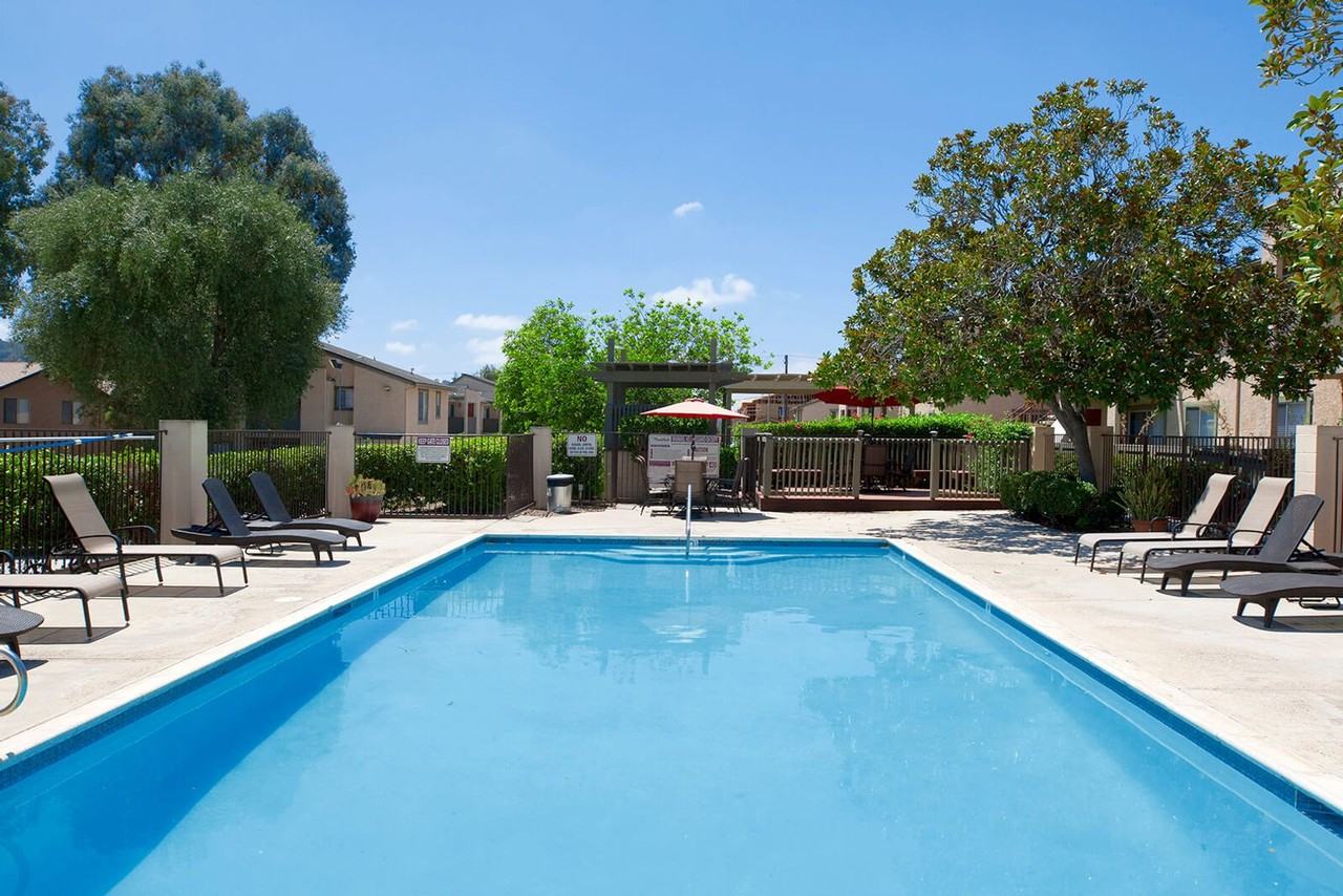 Montebello Villas - Photo 4 of 39