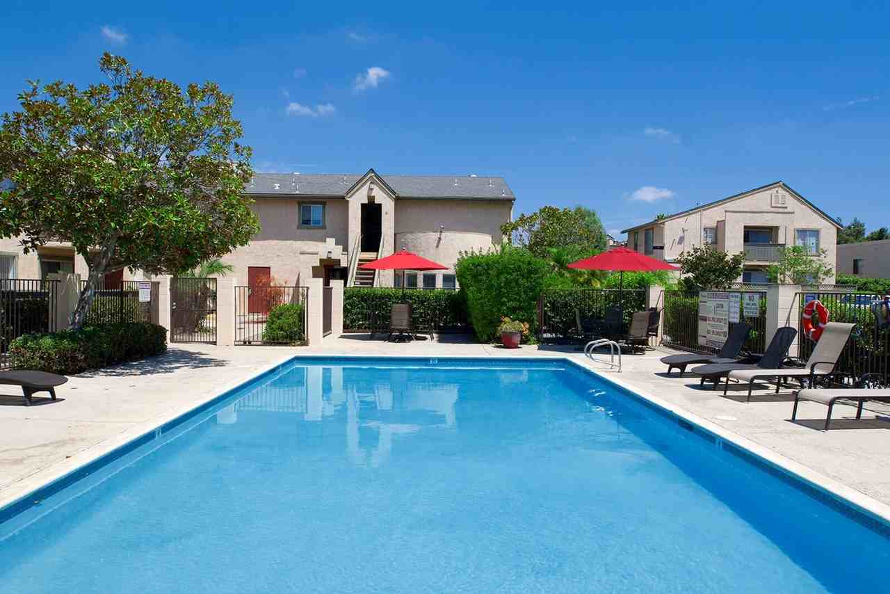 Montebello Villas - Photo 7 of 39