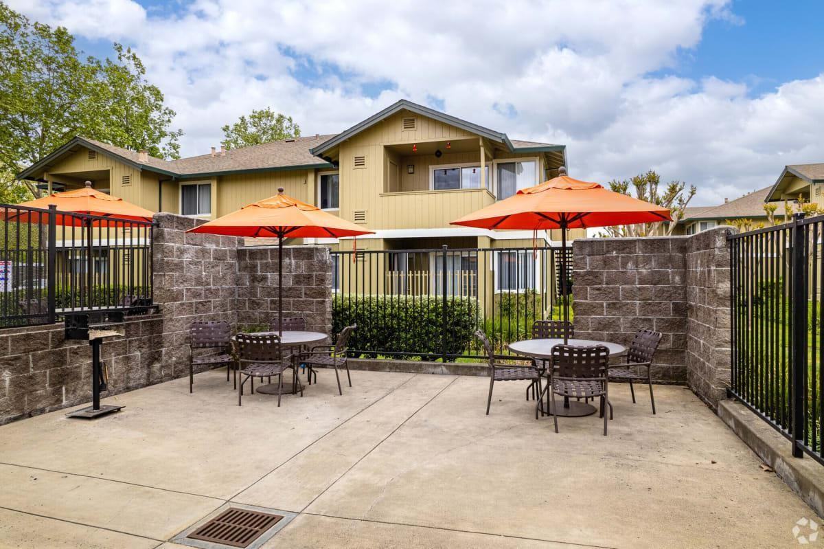 2355 Meadow Way - Photo 6 of 22