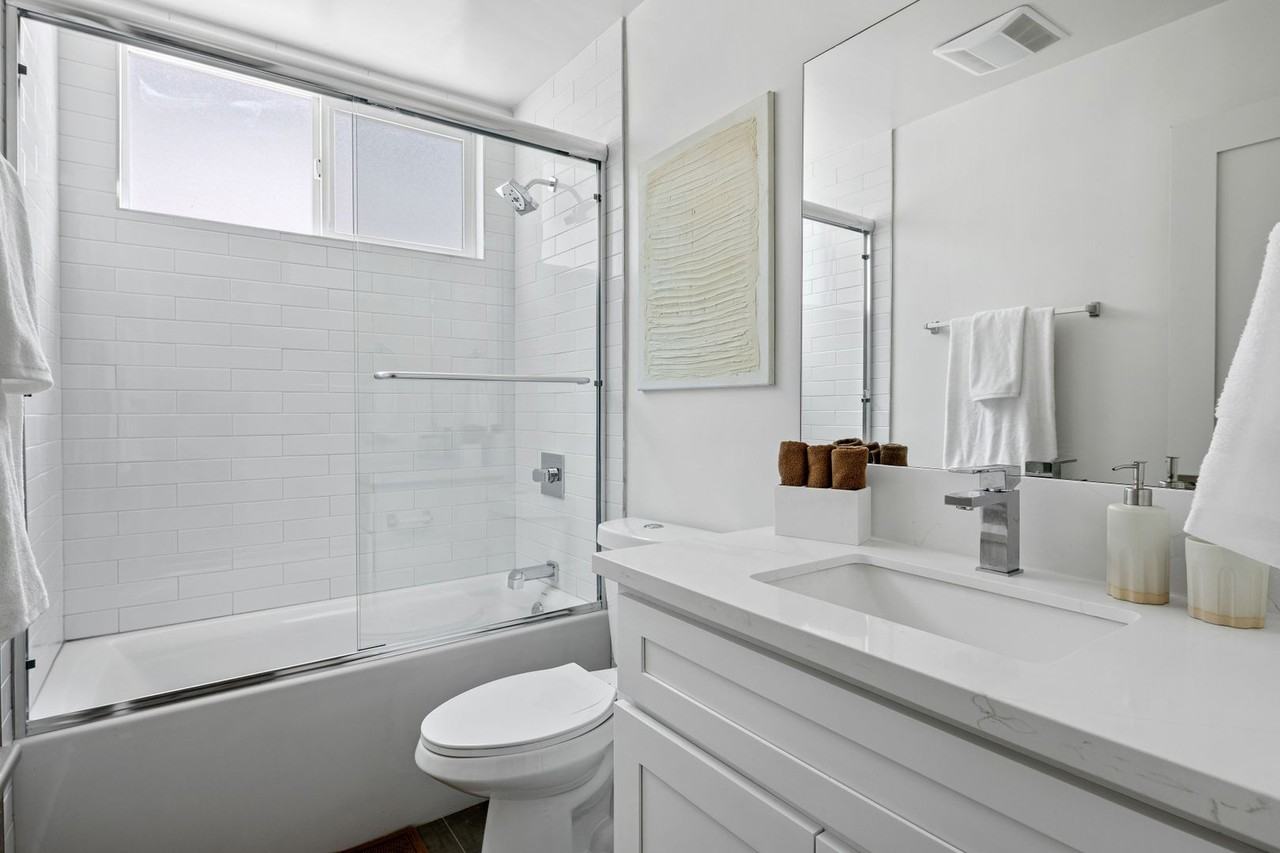 226th St Apartments TIC - Photo 3 of 43