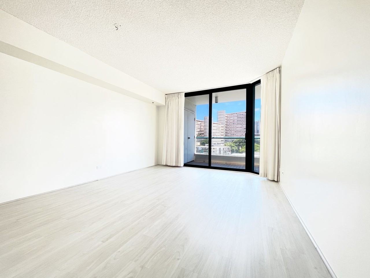 745 Isenberg - Photo 3 of 15