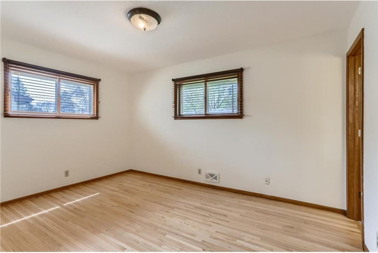 4525 Nevada Ave N - Photo 6 of 14