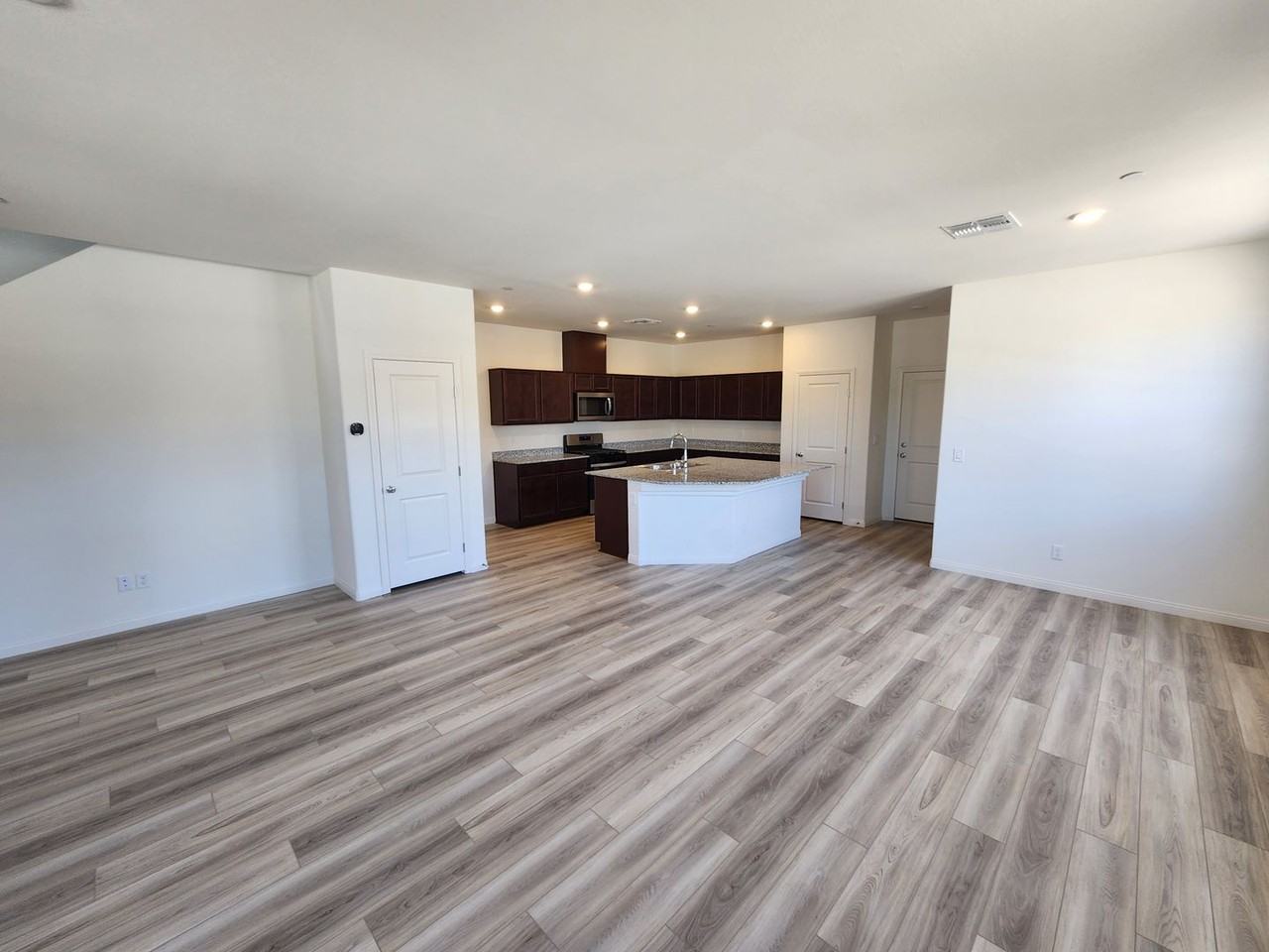 2605 Aversa St - Photo 4 of 20