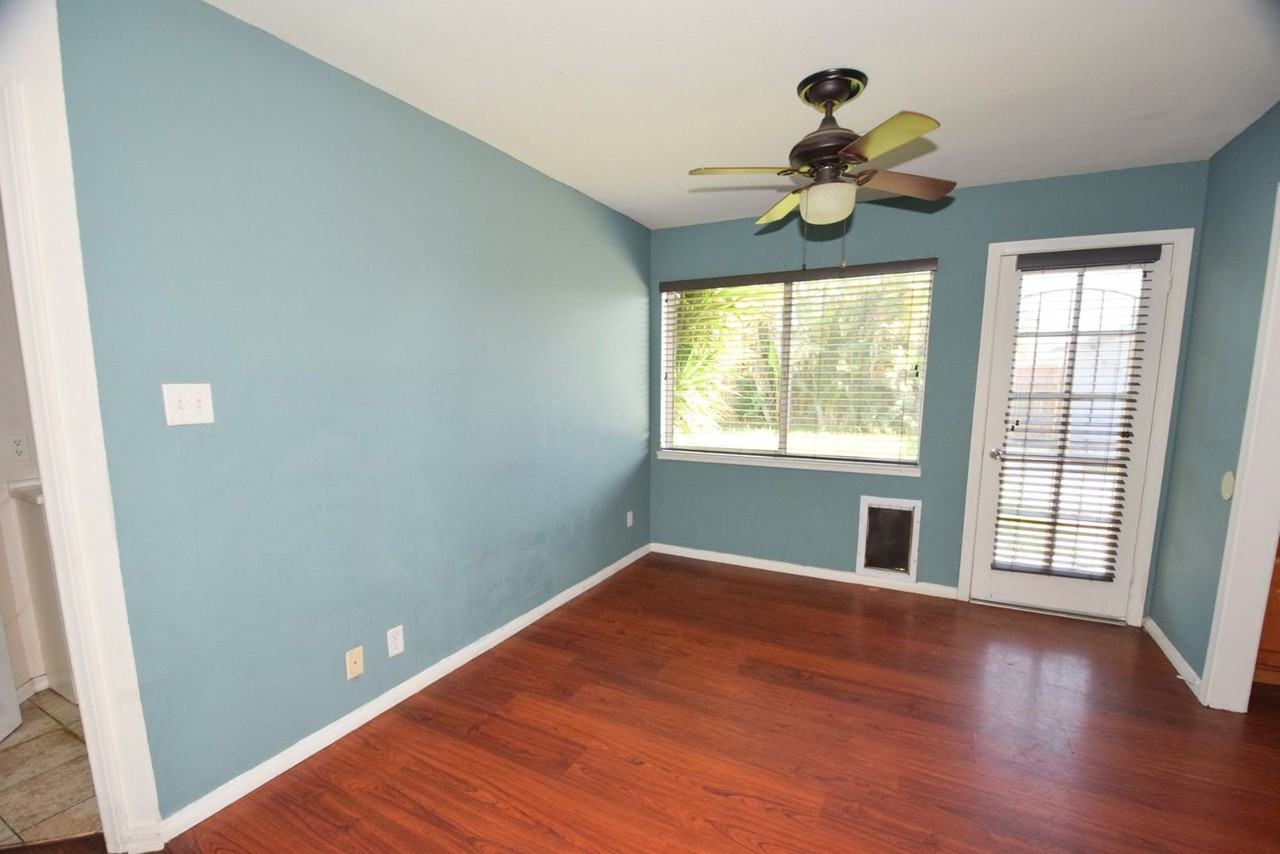 1300 Redwood St - Photo 2 of 13