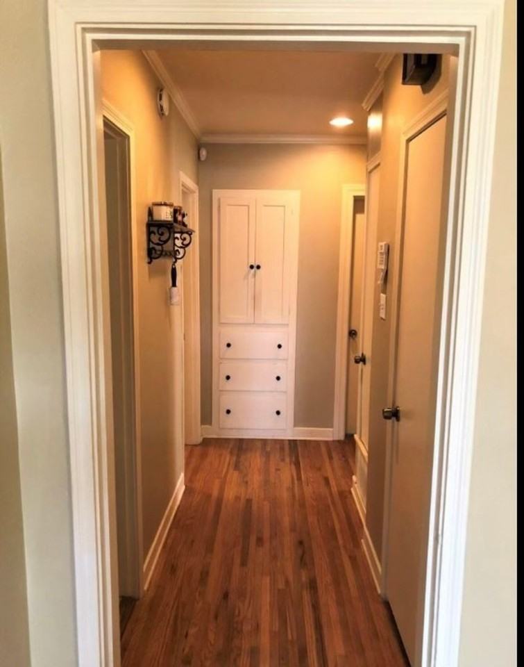 2606 26th St - Photo 7 of 11