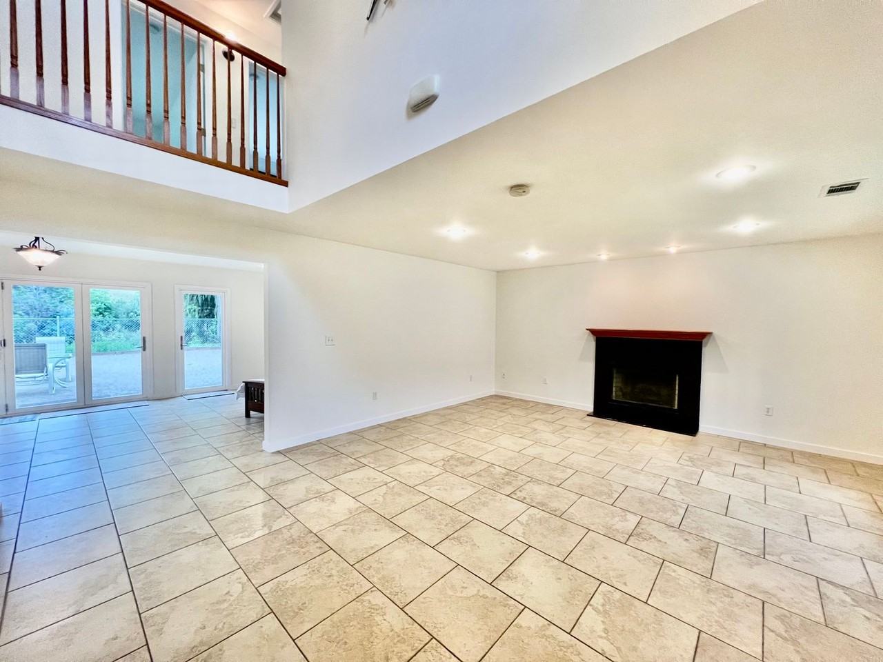 5575 Red River Dr - Photo 3 of 22