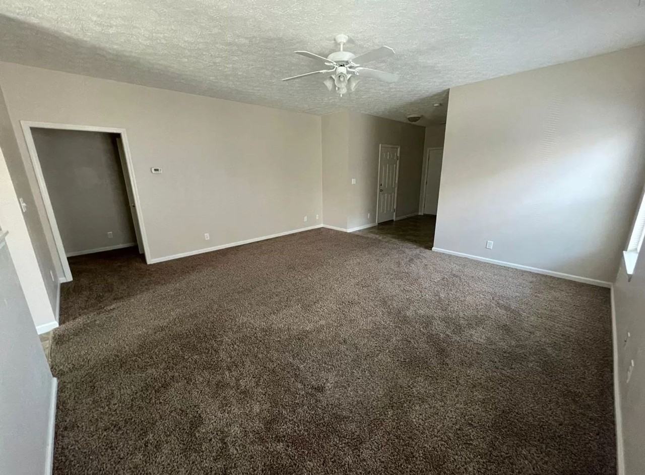 5678 Dunston Dr - Photo 4 of 15