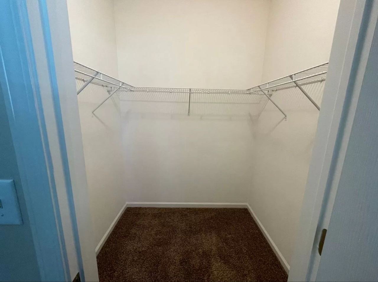 5678 Dunston Dr - Photo 7 of 15