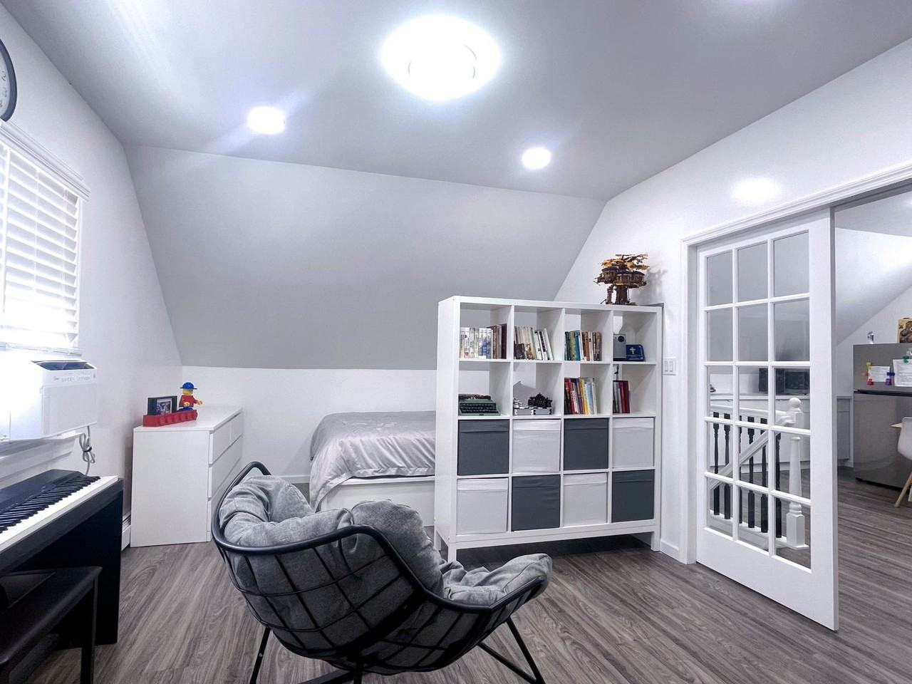 373 Ross Avenue 2f - Photo 2 of 7