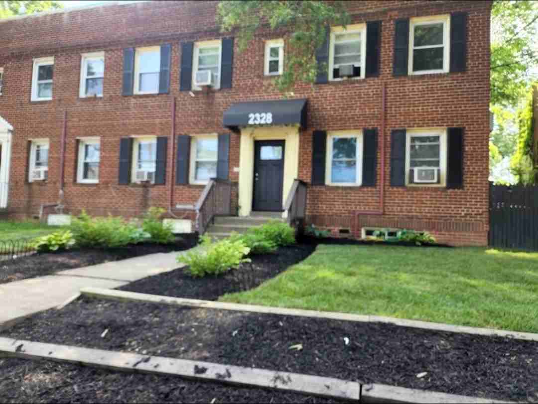 2328 25th St Se #4
