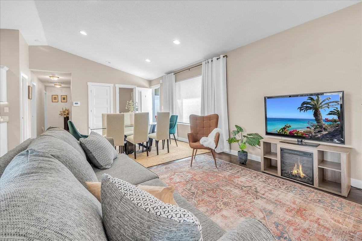 2003 E 33rd St #NA - Photo 2 of 22