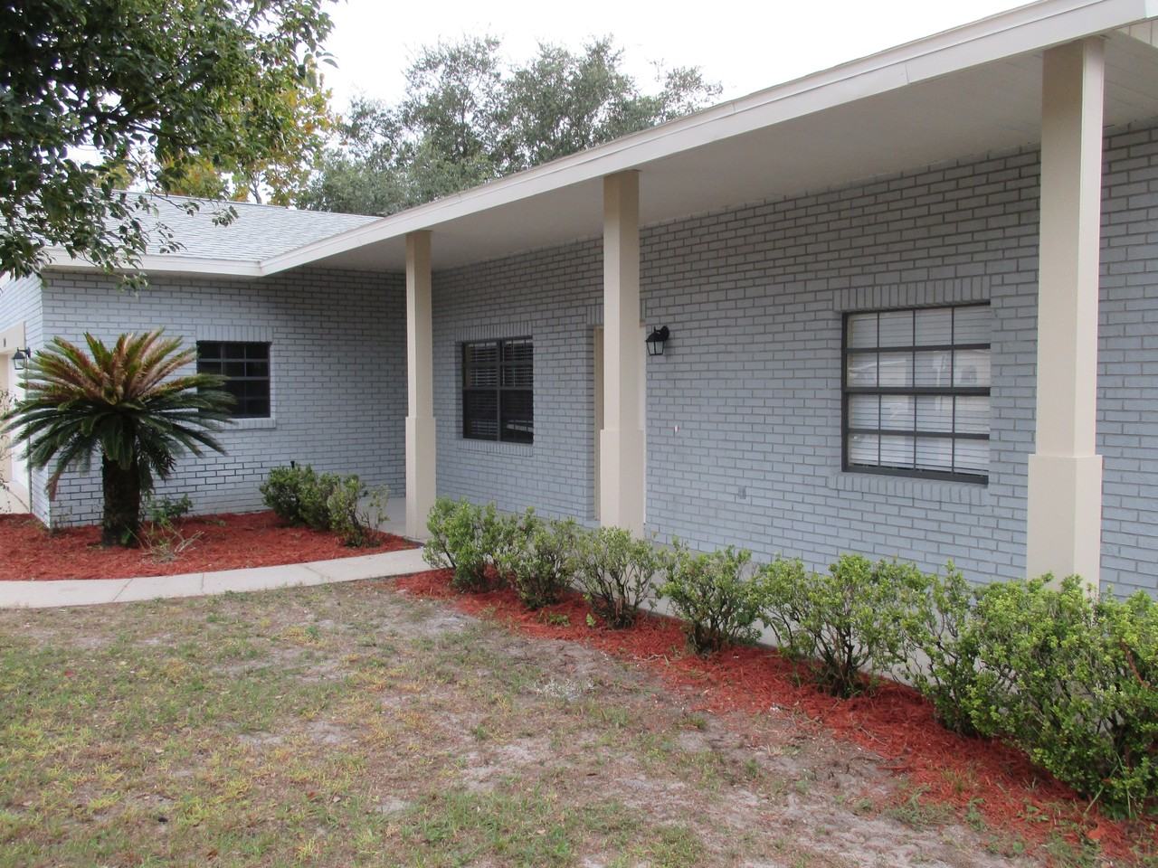 2210 Alexander Dr - Photo 2 of 19