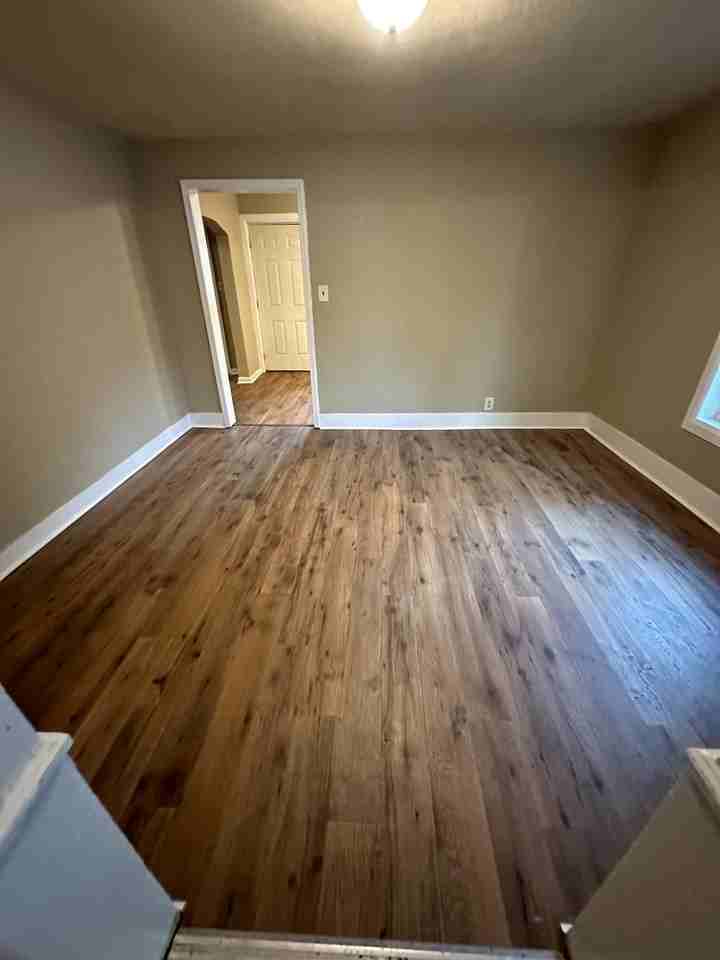 1414 W Monroe Ave #1 - Photo 4 of 8