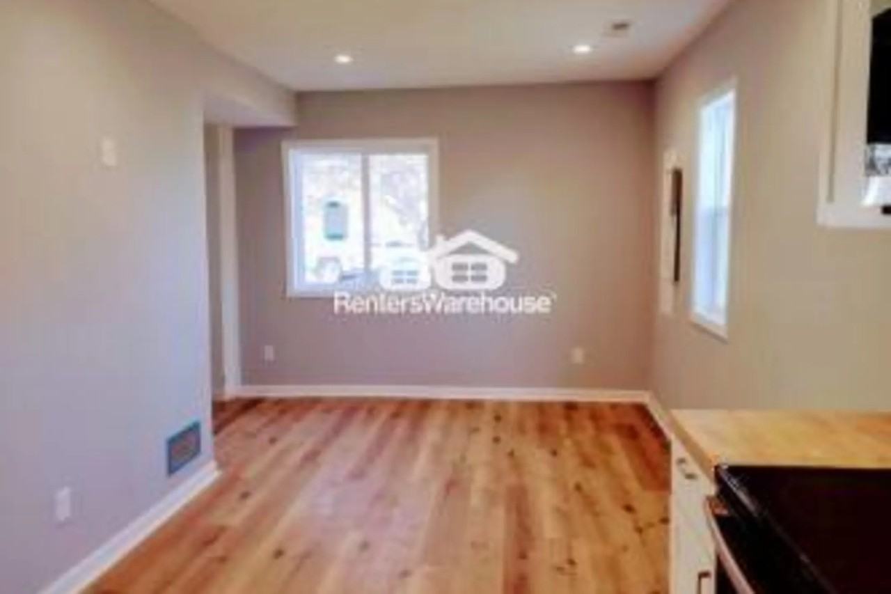 101 Chestnut Ave Se - Photo 3 of 10