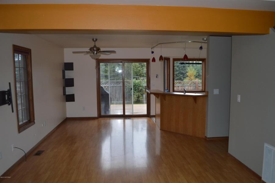 2241 Washington Ave - Photo 2 of 7