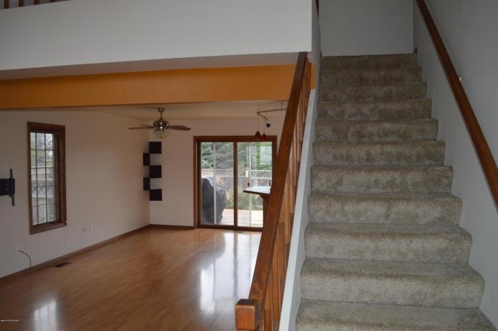 2241 Washington Ave - Photo 3 of 7