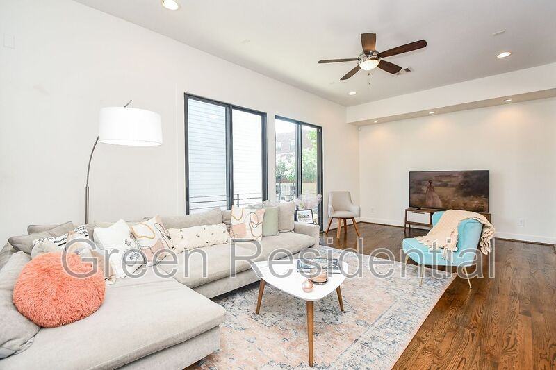 1004 Cleveland St - Photo 3 of 27