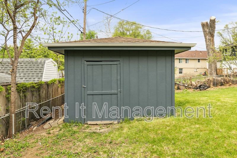 4606 O St - Photo 5 of 15