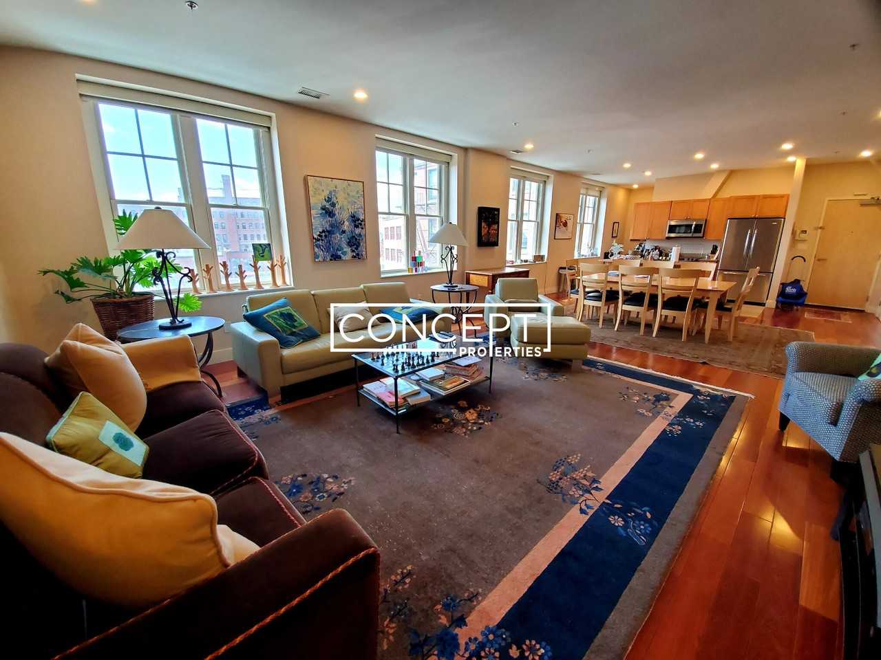 520 Harrison Ave #403CP