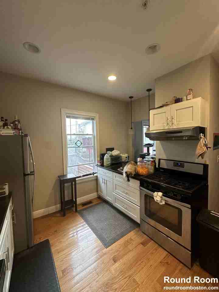 171 Walnut St #2 - Photo 3 of 13