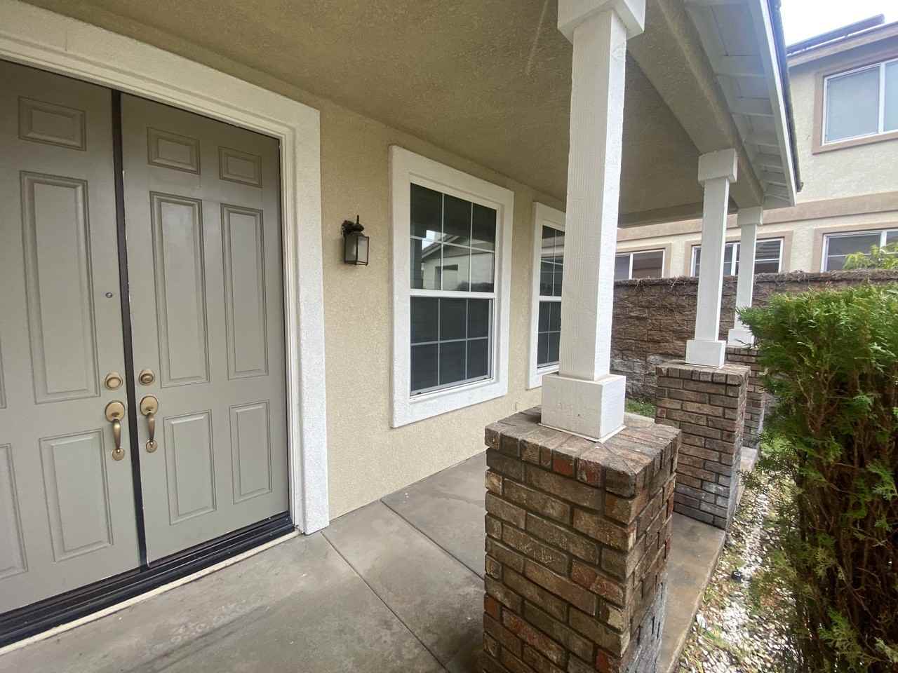 6142 Chantel Dr - Photo 3 of 34