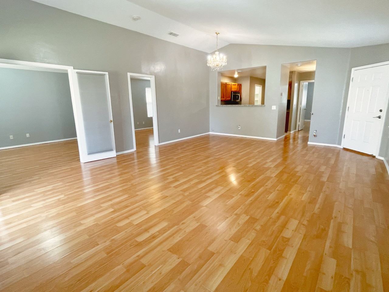 7328 W Emile Zola Ave - Photo 3 of 17