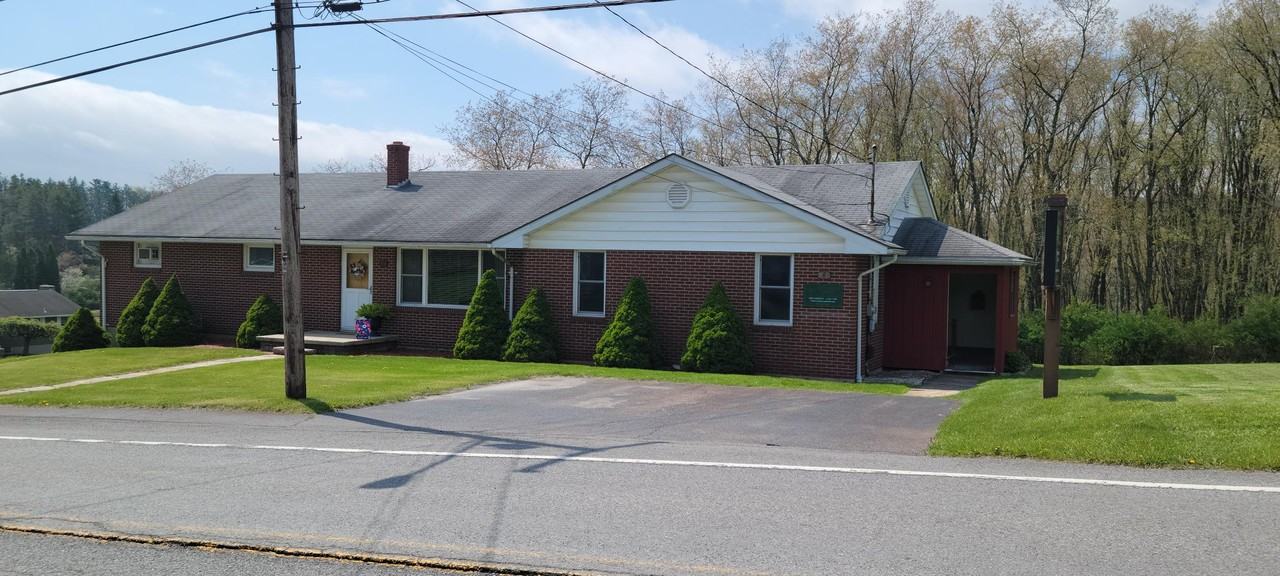 384 Dennett Rd - Photo 2 of 13