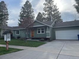 featured image of 61021 Lodgepole Dr