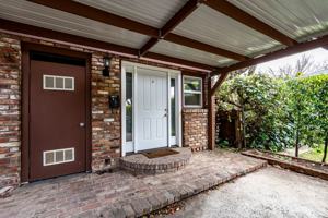 featured image of 17645 Peak Avenue