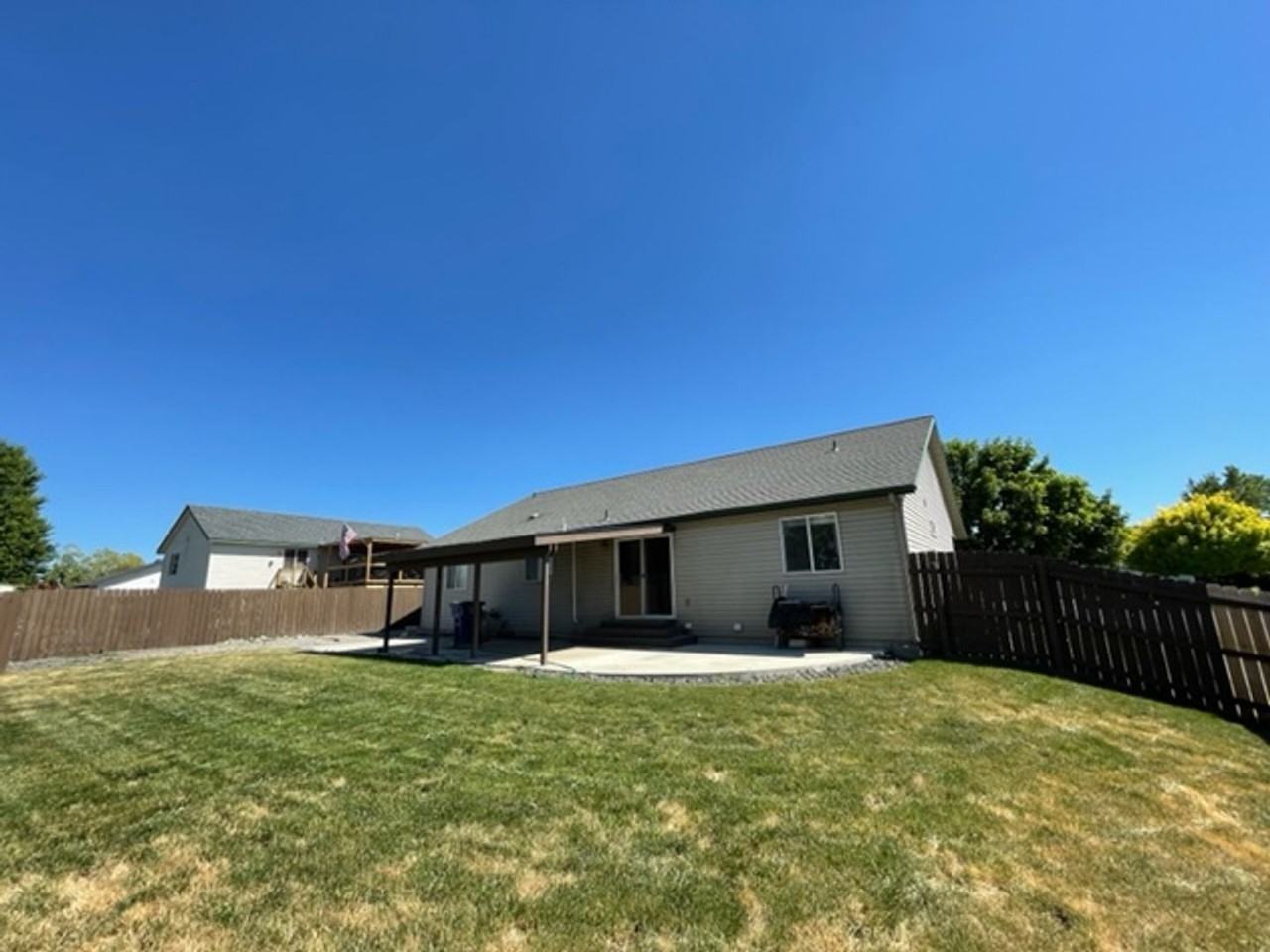 485 E Tiger Ave - Photo 4 of 29