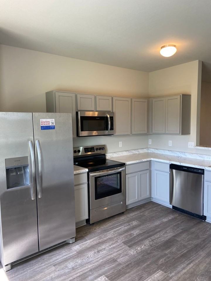 104 Ellis Dr - Photo 5 of 19