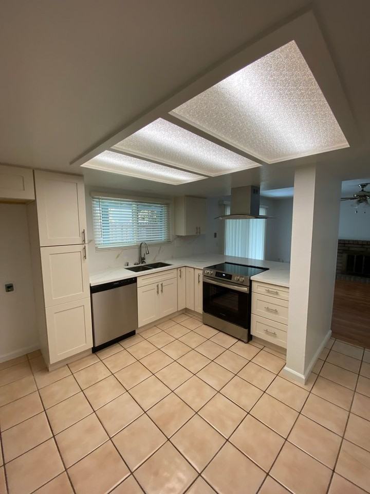 183 Clayton Cir - Photo 4 of 13