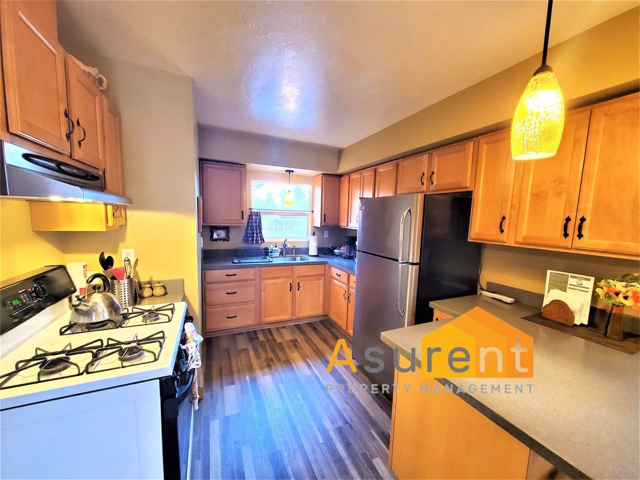 1638 Jasmine Ave - Photo 4 of 13