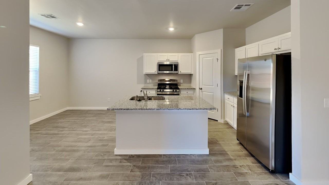 4301 Ne 124th St - Photo 6 of 19