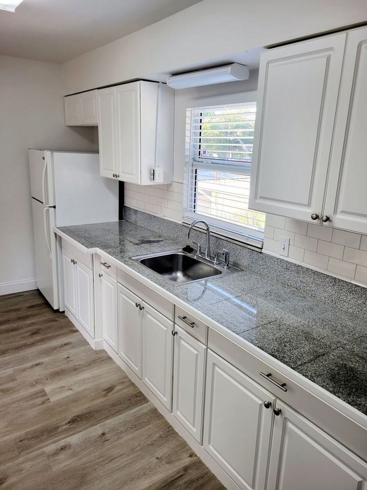 4919 S. Renellie Drive - Photo 3 of 9