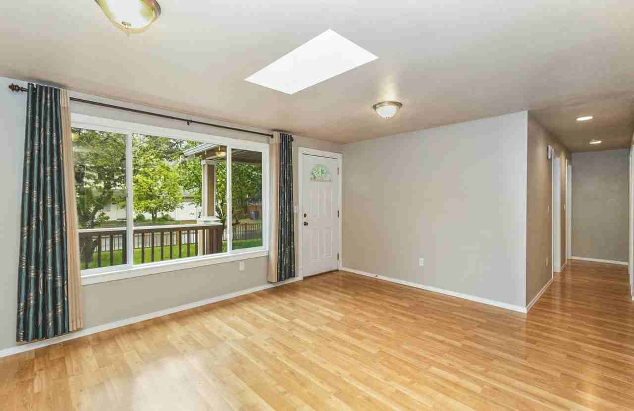 13913 102nd Ave Ne - Photo 6 of 23