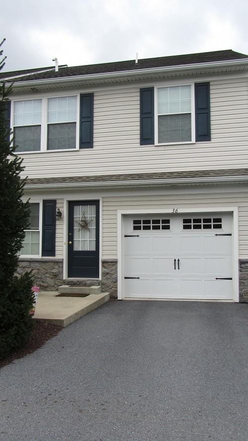 36 Bradford Dr - Photo 2 of 6